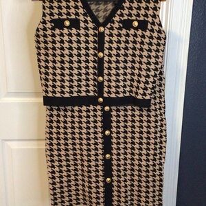 Chic Houndstooth Midi Dress with Gold Accents